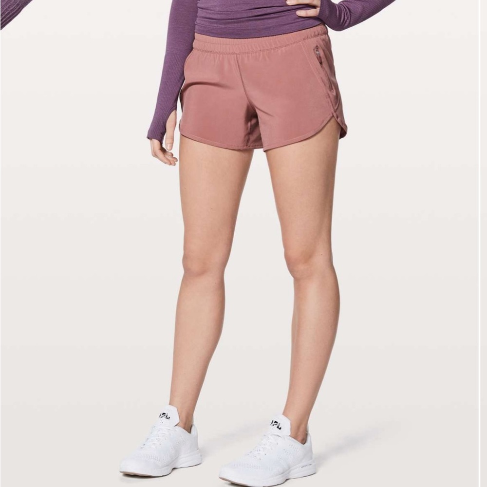 Lululemon Tracker Short V 4"